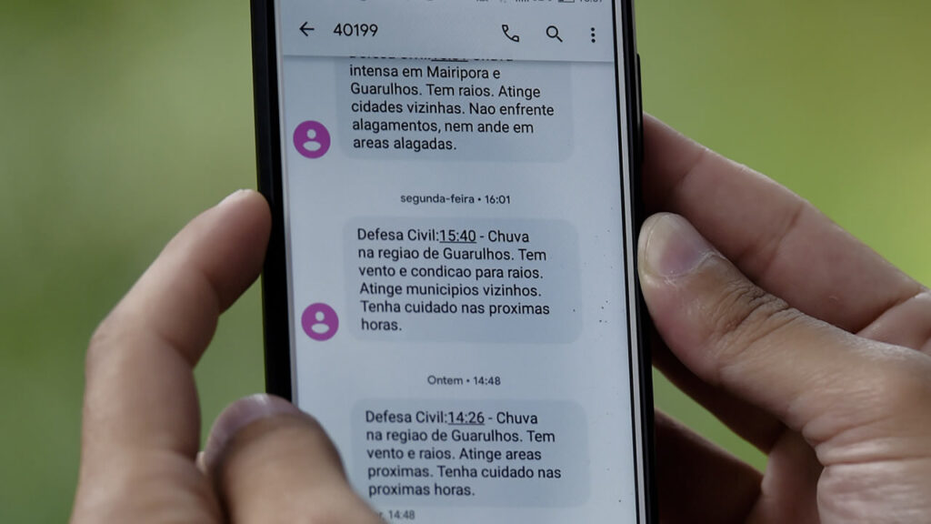 Defesa Civil oferece SMS gratuito de alerta sobre previsao de tempestades