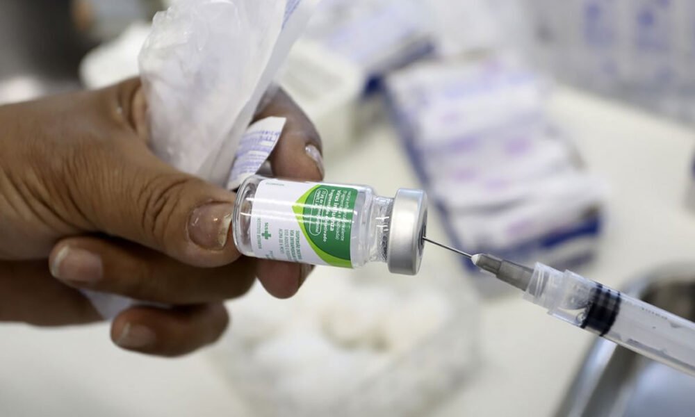 Campanha nacional de vacinação contra a gripe começa em 4 de abril