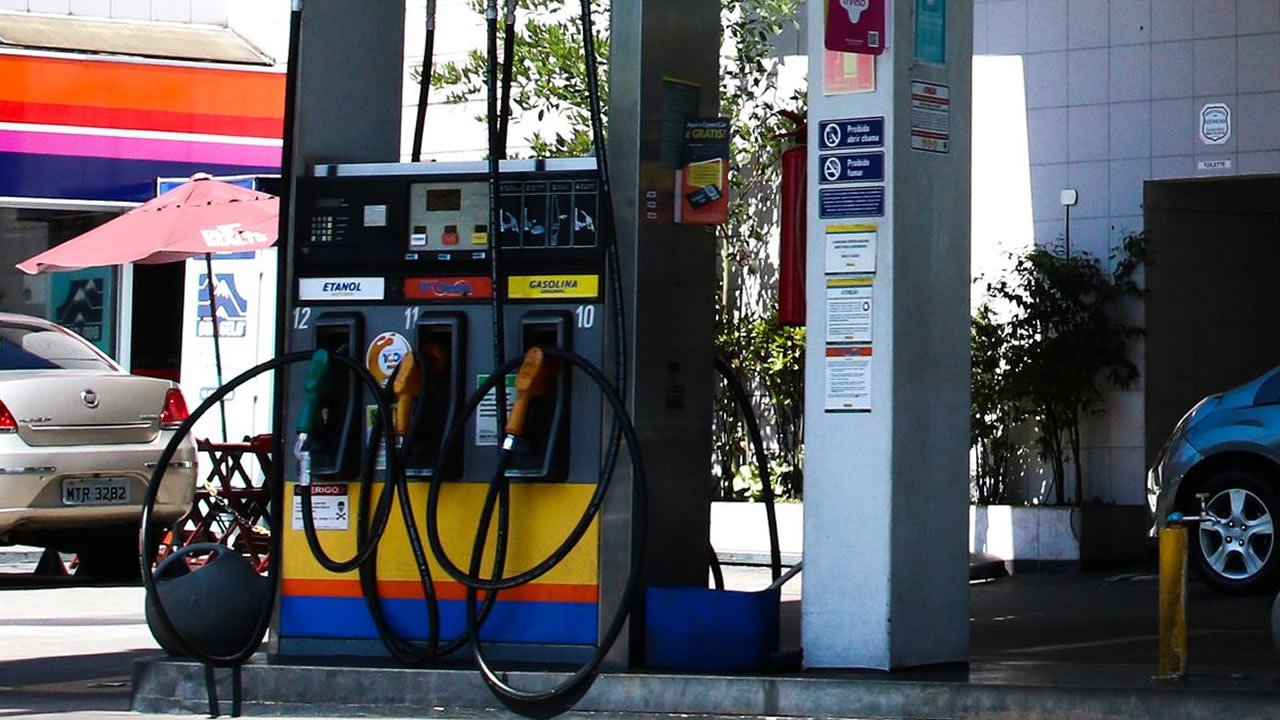 Postos terão duas formas de mostrar preços de combustíveis