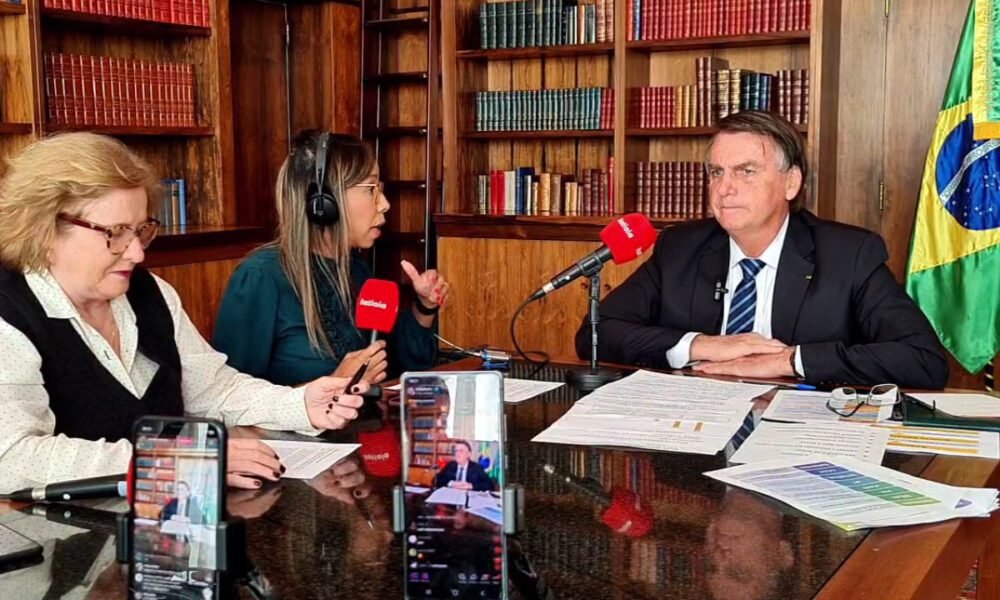 Bolsonaro comenta prisão de ex-ministro: “Se tiver algo de errado, vai responder. E, se for culpado, vai pagar"