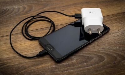 Anatel faz consulta pública para padronizar carregadores de celular