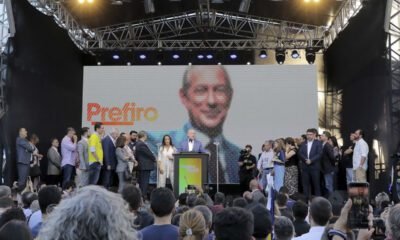 PDT lança candidatura de Ciro Gomes à Presidência da República