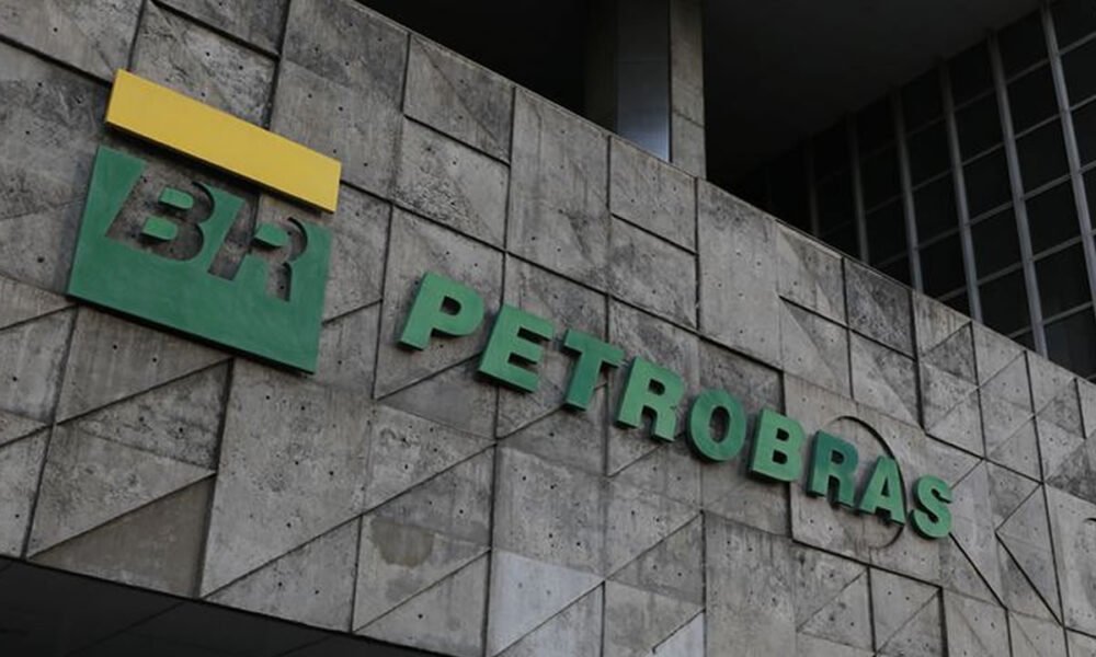 Petrobras aprova nova diretriz de formação de preços dos combustíveis