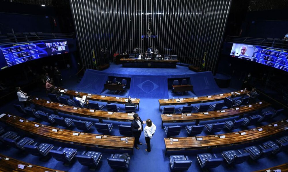 Senado aprova crédito consignado para beneficiário do Auxílio Brasil