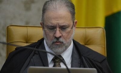 Aras se reúne com ministro da Defesa e comandantes da Forças Armadas