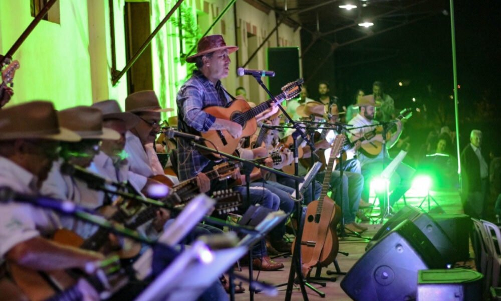 Orquestra de Viola de Valinhos se apresenta neste domingo no Festival Gastronômico Sabores da Terra