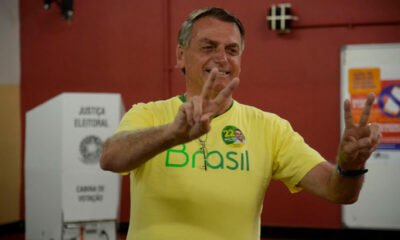 Após votar no Rio, Bolsonaro diz estar confiante na vitória