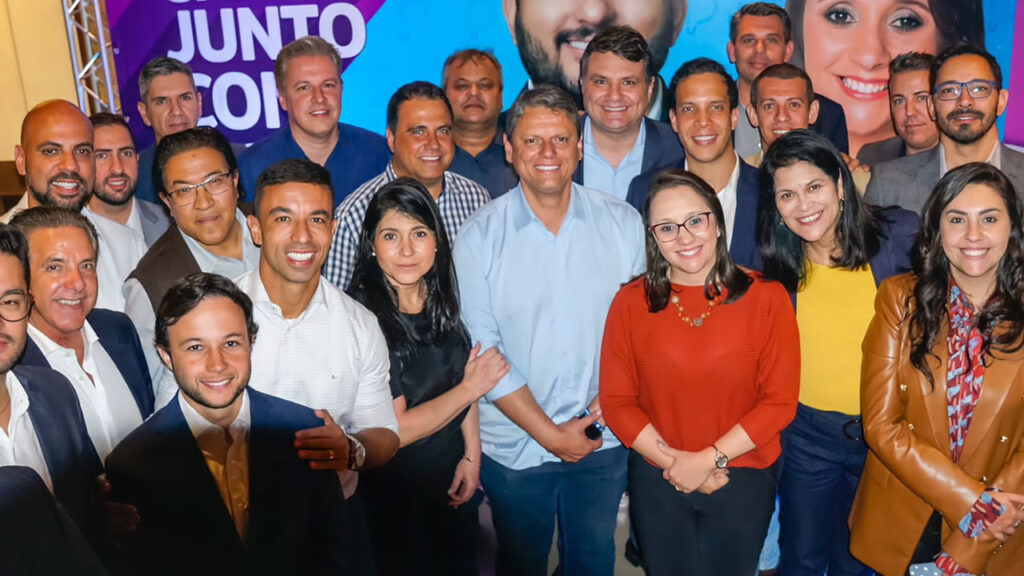 Tarcísio recebe apoio do Podemos para a disputa do 2º turno