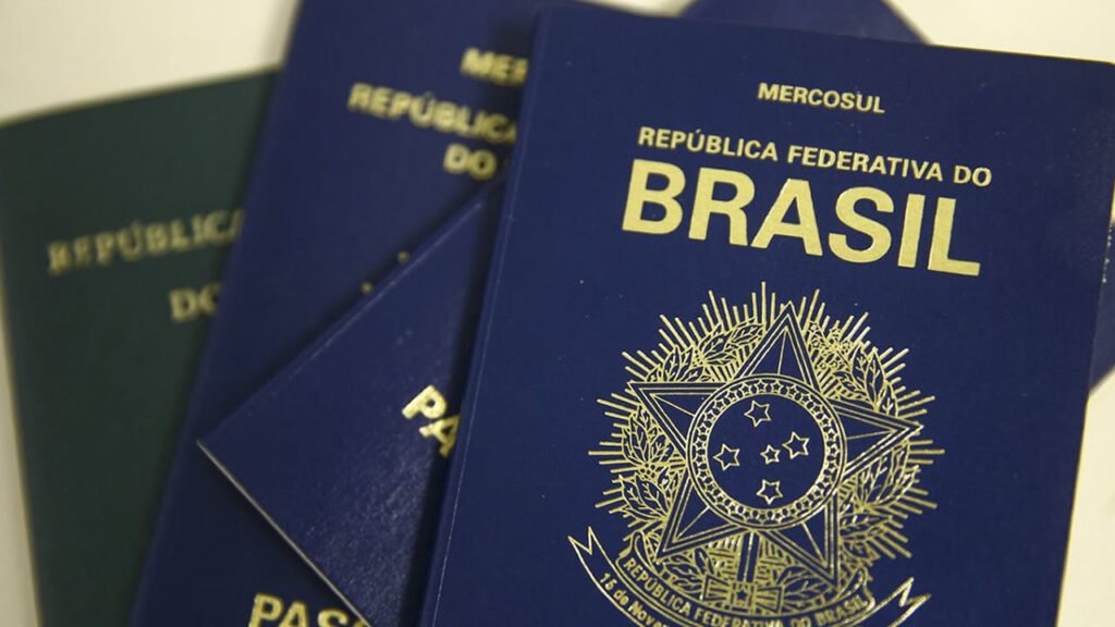 PF vai suspender emissão de novos passaportes por falta de verba