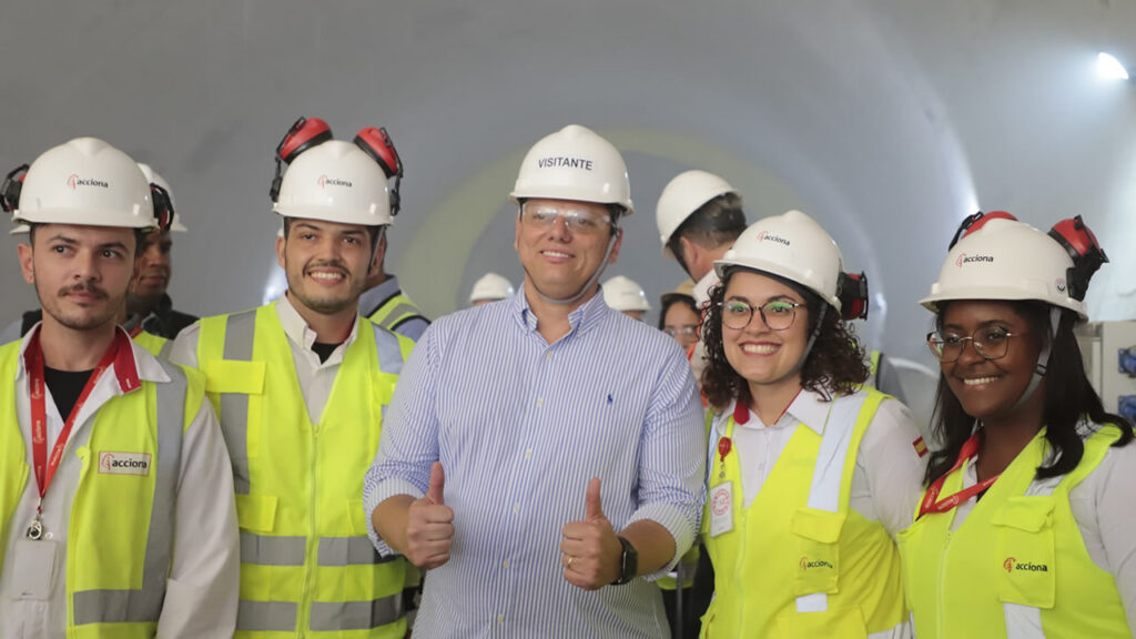 Tarcísio de Freitas pede apoio do governo federal para obras de mobilidade em SP