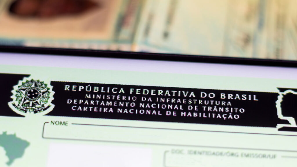 Neste sábado (18) tem mutirão para renovação de CNH no Poupatempo