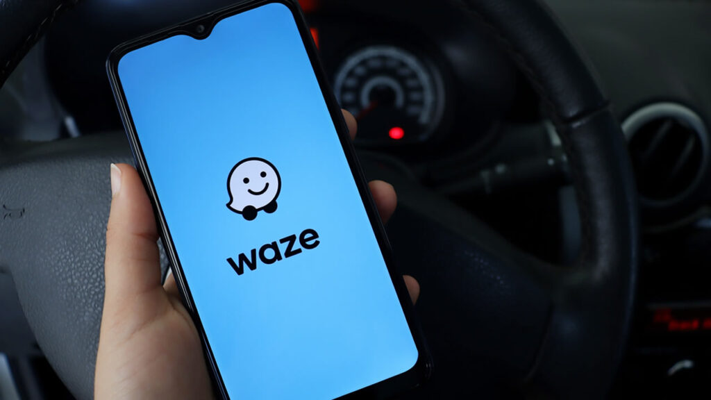 Governo de São Paulo firma parceria com plataforma Waze para alertas de enchentes