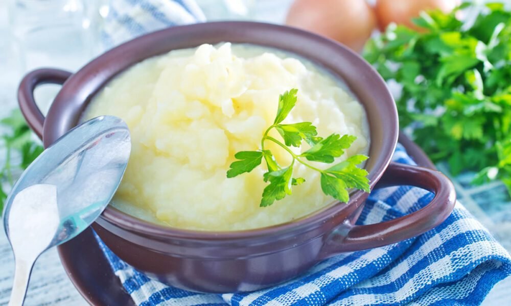 Veja como fazer um purê de batata (passo a passo)