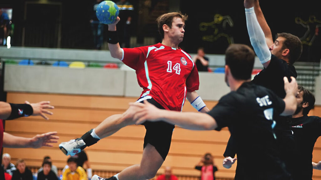 Alguém que joga handebol