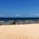 “River beach (River Tapajós) in Alter do Chão, state of Pará, Brazil. Amazon.”, foto de JorgeFromBrazil, licenciada sob Creative Commons Attribution-Share Alike 4.0 (CC BY-SA 4.0), via Wikimedia Commons.